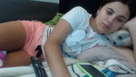 Snapshot of sofigarcia17 chatting on 12-17-24, 04:01 sofi online show from 12-17-24, 04:01