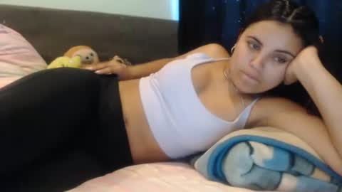 Snapshot of sofigarcia17 chatting on 01-18-25, 09:13 sofi online show from 01-18-25, 09:13