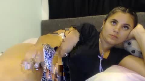 Snapshot of sofigarcia17 chatting on 02-25-25, 02:47 sofi online show from 02-25-25, 02:47