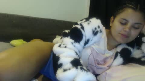 Snapshot of sofigarcia17 chatting on 09-12-25, 01:49 sofi online show from 09-12-25, 01:49