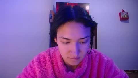 sofii_cute01 online show from 11-11-25, 10:48