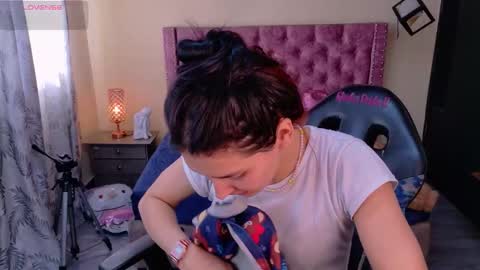 sofii_cute01 online show from 02-06-26, 02:09