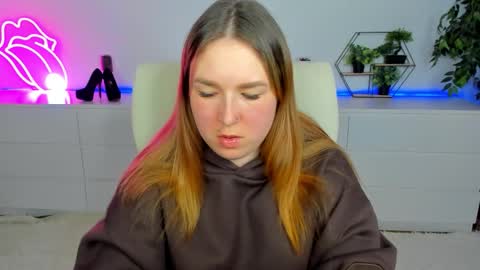 Snapshot of sofii_darling chatting on 02-18-26, 05:42 sofii_darling online show from 02-18-26, 05:42