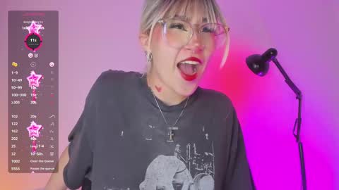 Snapshot of sofii_uwu_ chatting on 02-27-25, 08:09 Sofii  online show from 02-27-25, 08:09