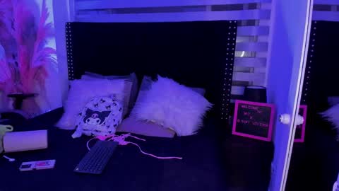 Snapshot of sofiia_rubb chatting on 02-08-25, 07:04 Sofia online show from 02-08-25, 07:04