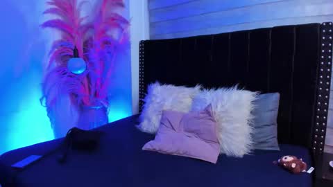 Snapshot of sofiia_rubb chatting on 09-24-25, 05:44 Sofia online show from 09-24-25, 05:44