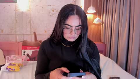 sofiia online show from 06-01-26, 07:48