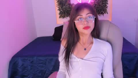 Snapshot of sofiileon chatting on 08-05-26, 12:41 Sofi online show from 08-05-26, 12:41