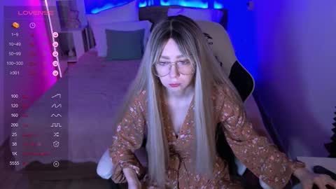 Sofia online show from 11-19-25, 02:11