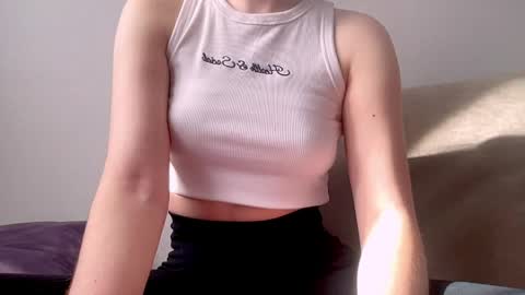 Snapshot of sofinovvak chatting on 04-07-26, 12:05 Sofi online show from 04-07-26, 12:05