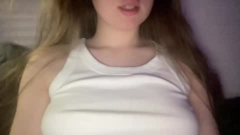 Snapshot of sofinovvak chatting on 04-21-26, 08:12 Sofi online show from 04-21-26, 08:12