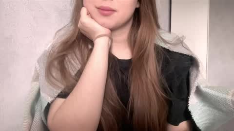Snapshot of sofinovvak chatting on 05-02-26, 12:43 Sofi online show from 05-02-26, 12:43