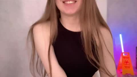 Snapshot of sofinovvak chatting on 05-06-26, 11:59 Sofi online show from 05-06-26, 11:59