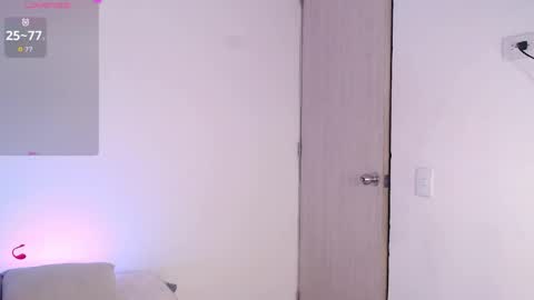 Snapshot of sofix_ chatting on 04-21-26, 10:56 Lau online show from 04-21-26, 10:56