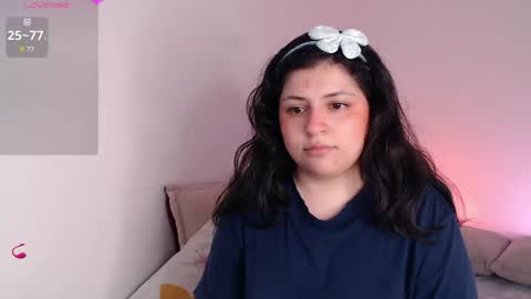 Snapshot of sofix_ chatting on 04-30-26, 08:57 Lau online show from 04-30-26, 08:57