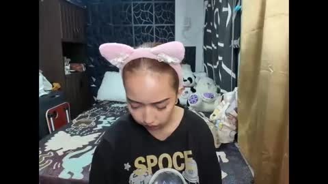 Angel online show from 12-18-25, 06:25