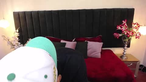 Cam and Amy online show from 10-27-25, 08:24