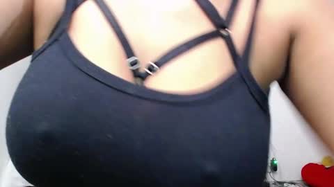 Snapshot of soft_fetish chatting on 12-30-24, 06:05 Camila M online show from 12-30-24, 06:05