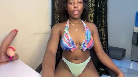 Snapshot of soft_nicole chatting on 04-30-26, 01:01 soft_nicole online show from 04-30-26, 01:01