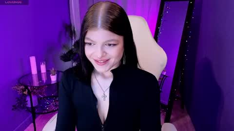 Snapshot of softeach chatting on 03-30-26, 03:13 Jenny online show from 03-30-26, 03:13