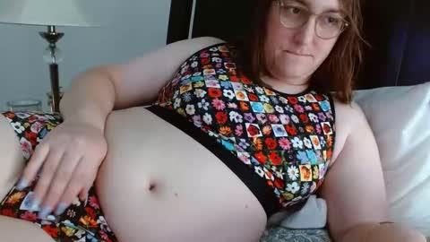 chubby enby sissy online show from 09-20-25, 10:00