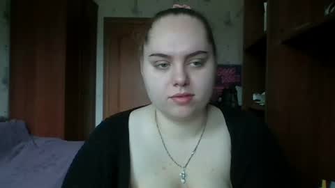 Snapshot of softhypnose chatting on 05-29-26, 06:33 softhypnose online show from 05-29-26, 06:33