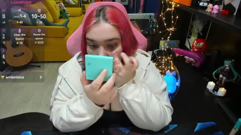 Sofie online show from 01-24-25, 01:47