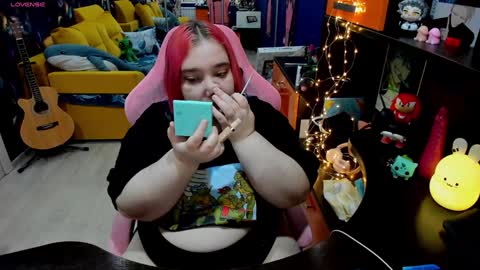 Sofie online show from 01-31-25, 02:26