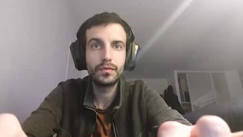 Snapshot of softndwear chatting on 12-20-24, 07:28 SOFT online show from 12-20-24, 07:28