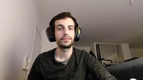 Snapshot of softndwear chatting on 01-01-25, 06:06 SOFT online show from 01-01-25, 06:06