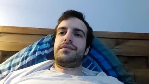 Snapshot of softndwear chatting on 01-12-25, 08:57 SOFT online show from 01-12-25, 08:57