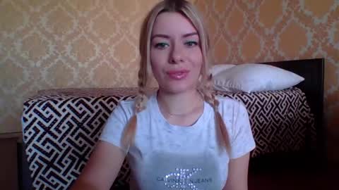 Snapshot of softy_aura chatting on 05-28-26, 01:41 softy_aura online show from 05-28-26, 01:41