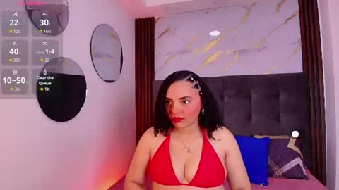 Sol Latiana online show from 06-25-26, 03:17
