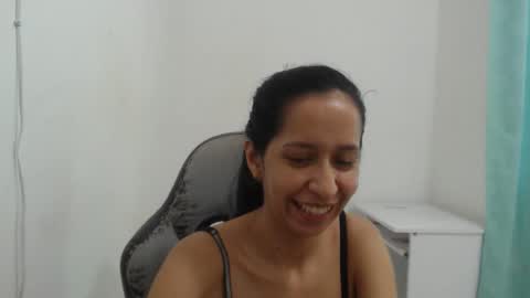Snapshot of sol_lucia chatting on 02-11-26, 04:12 Sol lucia online show from 02-11-26, 04:12