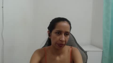 Snapshot of sol_lucia chatting on 02-12-26, 02:12 Sol lucia online show from 02-12-26, 02:12