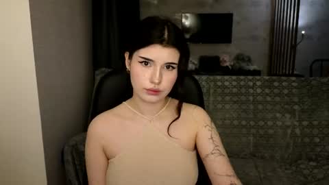 Snapshot of solanaflipper chatting on 06-15-26, 09:06 Solana Flipper online show from 06-15-26, 09:06