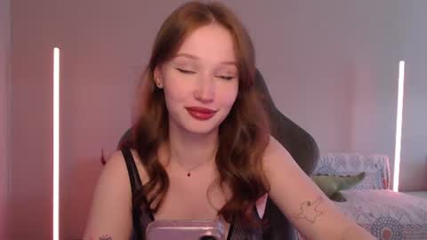 Snapshot of solanochka chatting on 06-19-26, 09:24 Jennifer Jenny Jen online show from 06-19-26, 09:24
