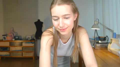 Bella online show from 01-19-25, 01:44