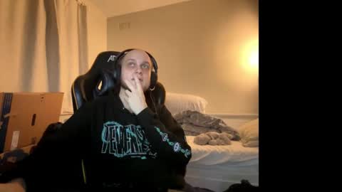 Snapshot of solarprowl99 chatting on 12-13-25, 10:26 solarprowl99 online show from 12-13-25, 10:26