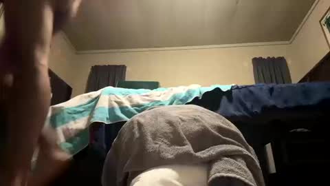 Snapshot of solartouch chatting on 10-14-25, 04:46 solartouch online show from 10-14-25, 04:46