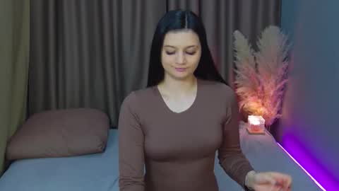 Sonya online show from 04-12-26, 01:32