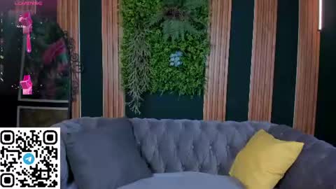 Snapshot of solazolaa chatting on 07-19-26, 01:31 Sonya online show from 07-19-26, 01:31