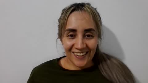 solesitooo online show from 04-05-26, 01:58