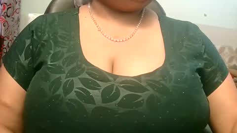 soni88888 online show from 02-03-25, 11:53