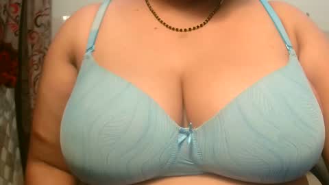 soni88888 online show from 02-09-25, 03:01