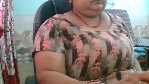 Snapshot of soni88888 chatting on 04-21-26, 02:04 soni88888 online show from 04-21-26, 02:04