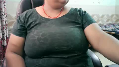 Snapshot of soni88888 chatting on 04-26-26, 04:10 soni88888 online show from 04-26-26, 04:10