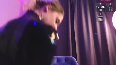 Snapshot of sonia__rose chatting on 12-10-24, 07:11 Sonia online show from 12-10-24, 07:11