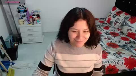 Snapshot of soniafuckboobs chatting on 06-12-26, 12:15 soniafuckboobs online show from 06-12-26, 12:15