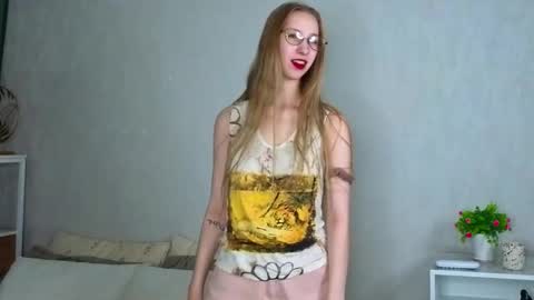 Im Lina Welcome guys online show from 11-30-25, 01:42